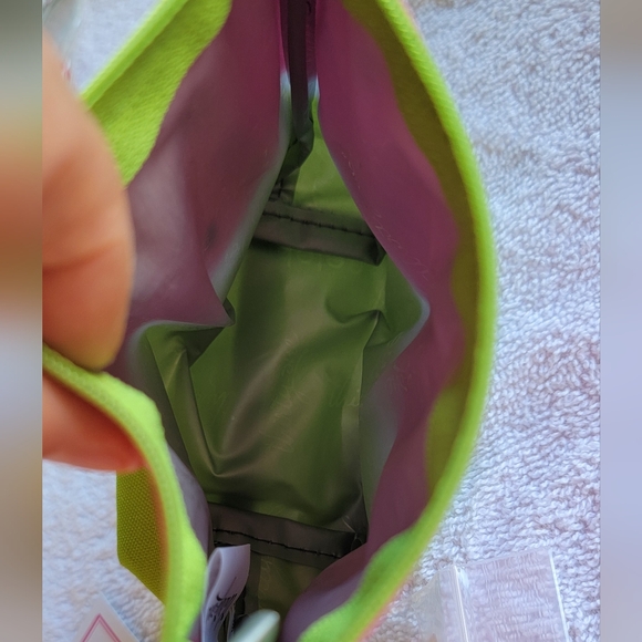 Thirty-one Cool Zipper Snacker - Picture 5 of 8